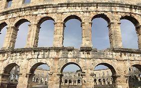 Luxury Old Town Apartment Pula